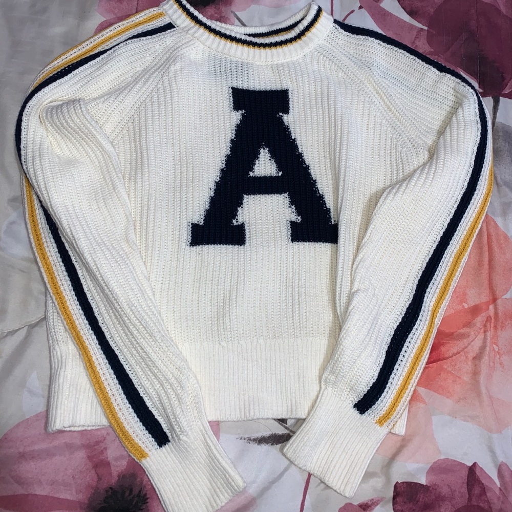 Abercrombie & Fitch Sweater